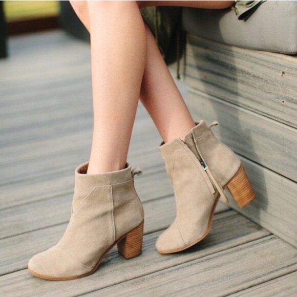 TOMS  "Lunata" Suede Taupe Distressed Booties - Picture 3 of 14